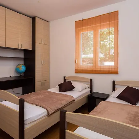 דירה Elegant Hideaway With Pool טרוגיר