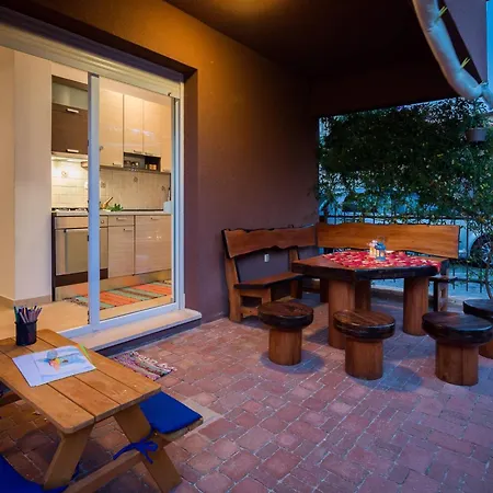 Elegant Hideaway With Pool Апартаменты Трогир